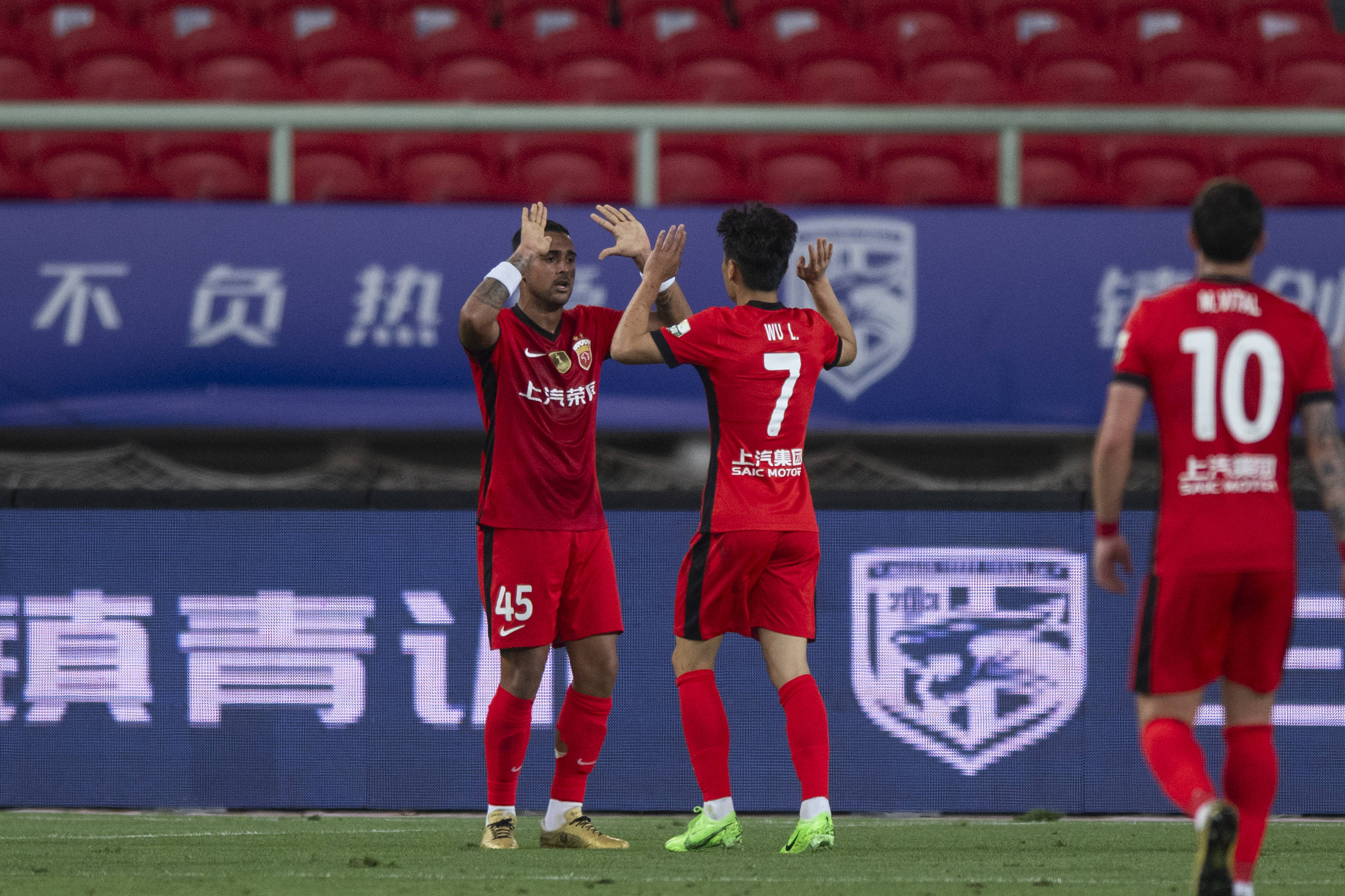 从战术上重视从战略上藐视 从战术上重视从战略上藐视