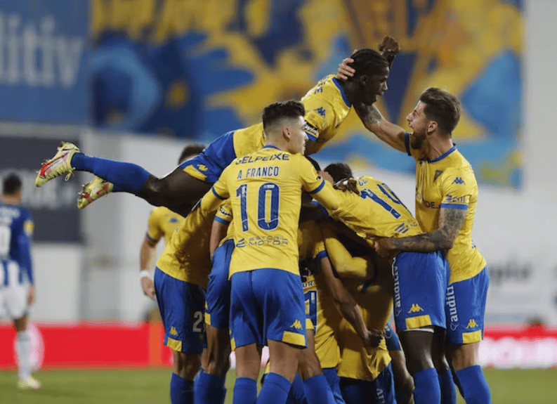 今晨密尔沃基雄鹿门线救险——葡超节点到来，管理层满意，身体对抗强度拉满(cypherlabssustain84耳放)-开云官网